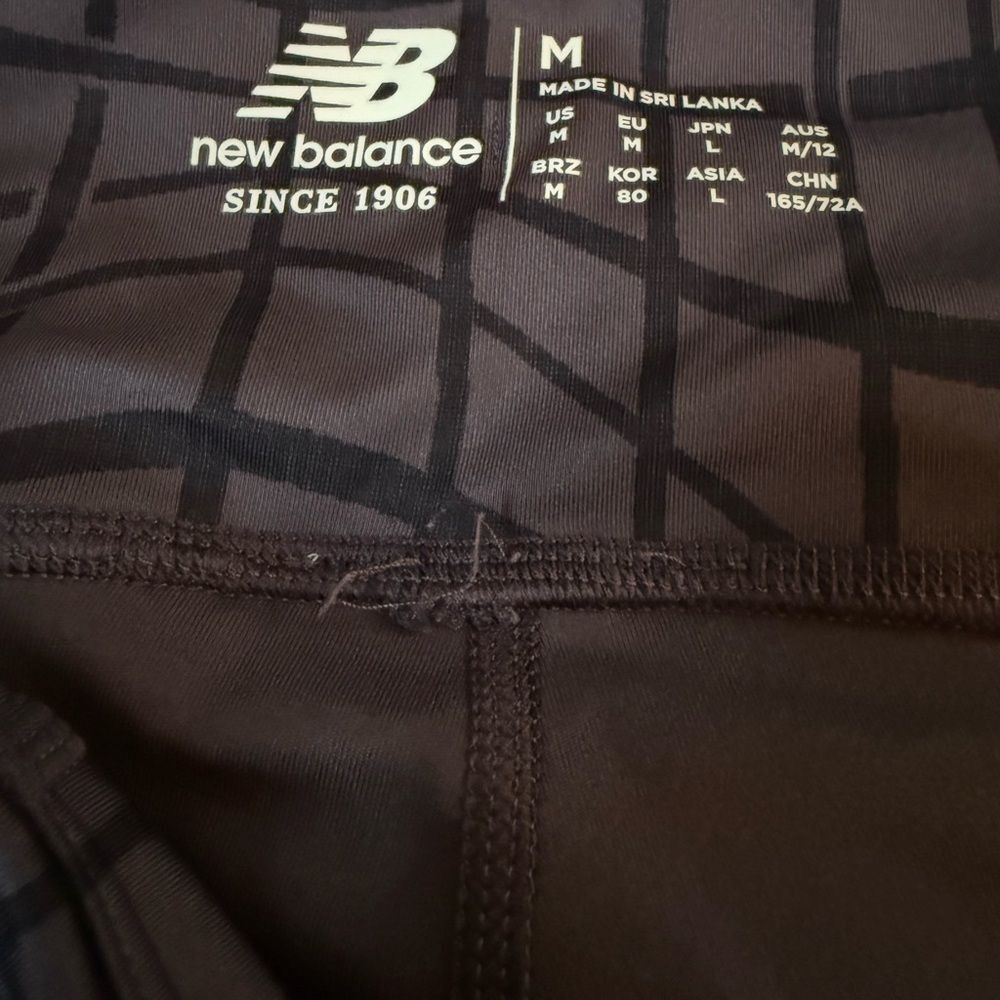 New Balance Purple Geometric Leggings - Picture 7 of 8